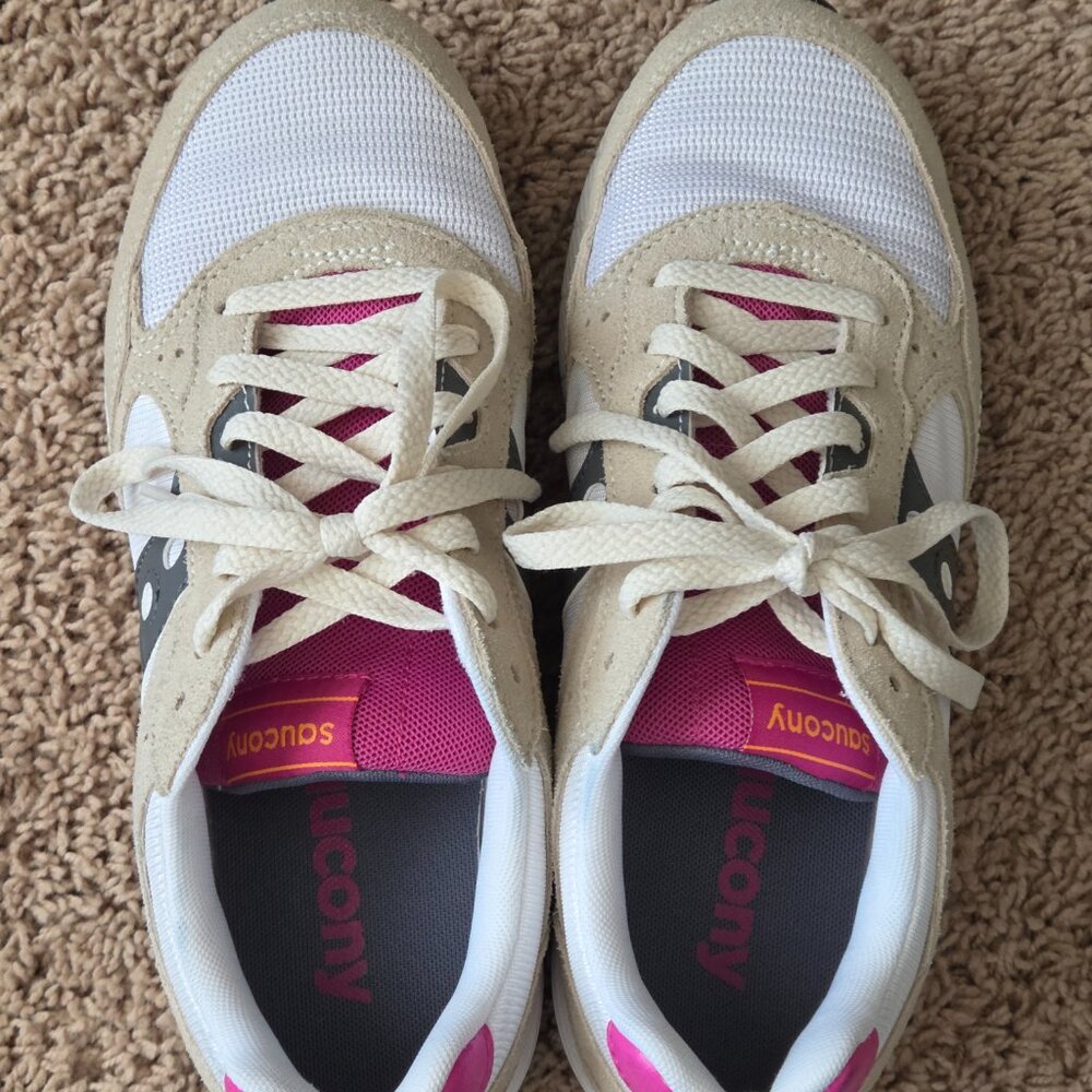Saucony Women's White, Tan and Pink Sneakers, Size 9.5 - Picture 4 of 5